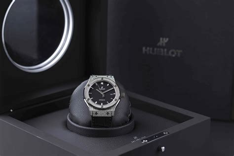 cách chỉnh giờ đồng hồ hublot|cách chỉnh đồng hồ Hublot.